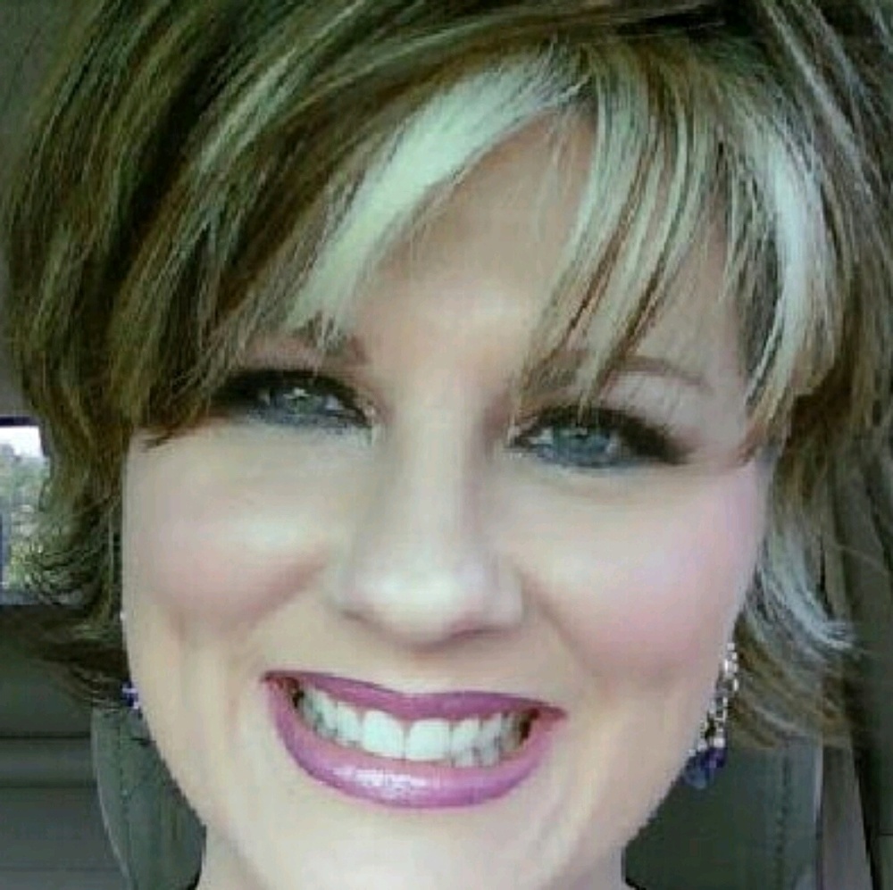 Meet your Posher, Carla